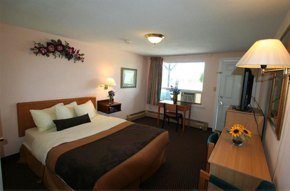 Campbellford River Inn Exterior foto
